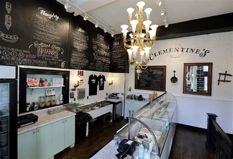 Clementine's st louis - Oct 13, 2022 · ST. LOUIS — Clementine's Naughty & Nice Creamery, known for its specialty and alcohol-infused ice cream flavors, has big expansion plans. More locations of the business, with its first ... 